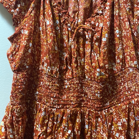 Old navy top - Picture 3 of 3